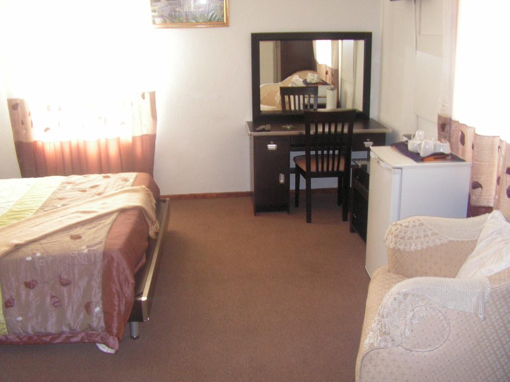 Moshitametsi Guesthouse เคมป์ตัน พาร์ค ห้อง รูปภาพ
